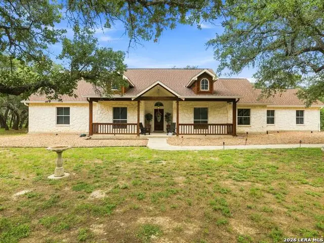 316 Governors Dr, Floresville, TX 78114 - #3