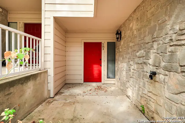 829 W Bitters Rd #APT 103, San Antonio, TX 78216 - #3