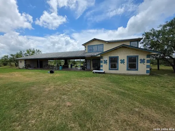 3665 Pvt Rd 5500, Uvalde, TX 78801