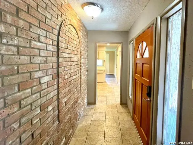 5707 Dan Duryea St, San Antonio, TX 78240 - #3