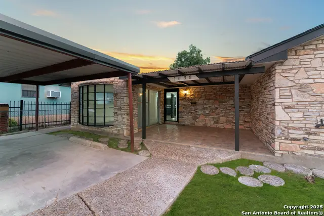 1638 W Ashby Pl, San Antonio, TX 78201 - #2