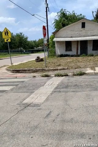 1155 Morales St, San Antonio, TX 78207 - #2