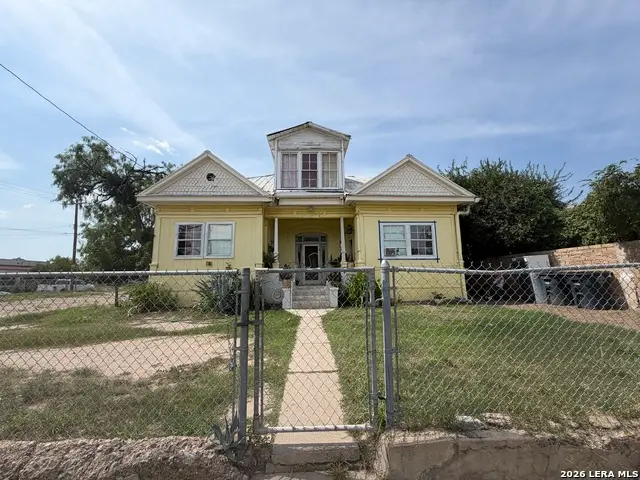 227 Ford St, Eagle Pass, TX 78852 - #2