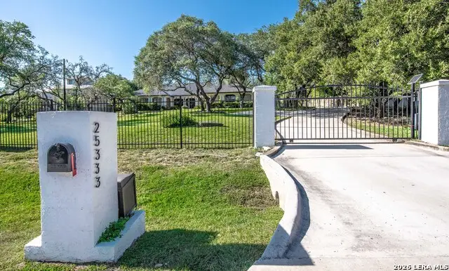 25333 Nighthawk Ln, San Antonio, TX 78255 - #1