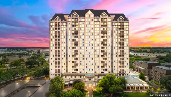 1 Towers Park Ln #1513, San Antonio, TX 78209