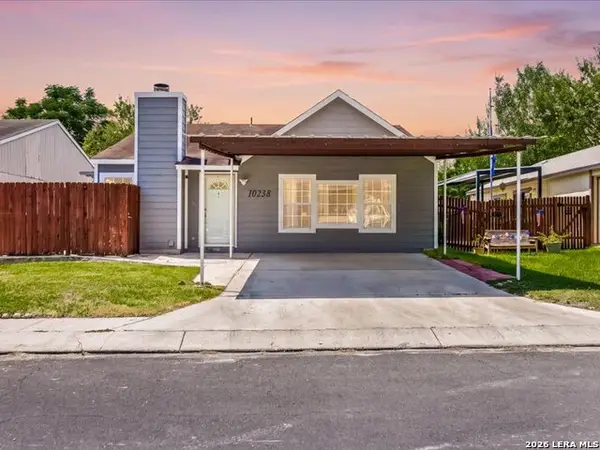 10238 Apricot Field Dr, San Antonio, TX 78245
