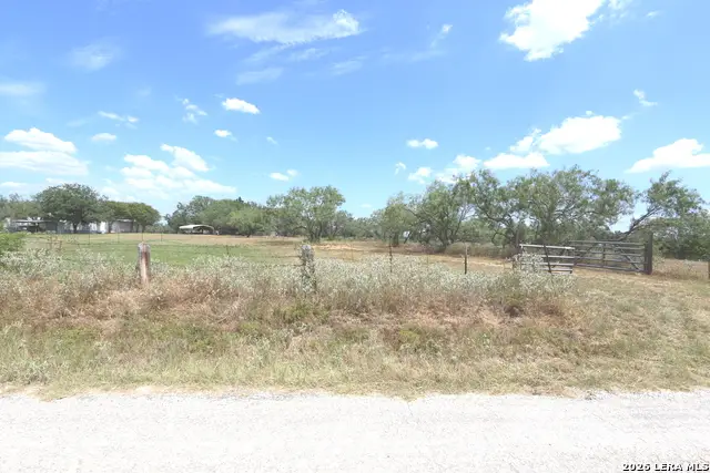 1753 County Road 124, Floresville, TX 78114 - #3