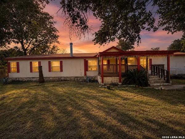 1935 Hickory Way, San Antonio, TX 78264