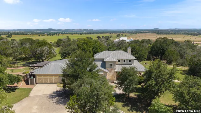 255 Dove Valley Dr, Center Point, TX 78010 - #2