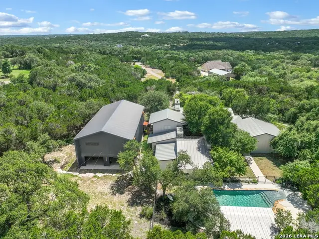 401 Buffalo Springs Spur, New Braunfels, TX 78132 - #2