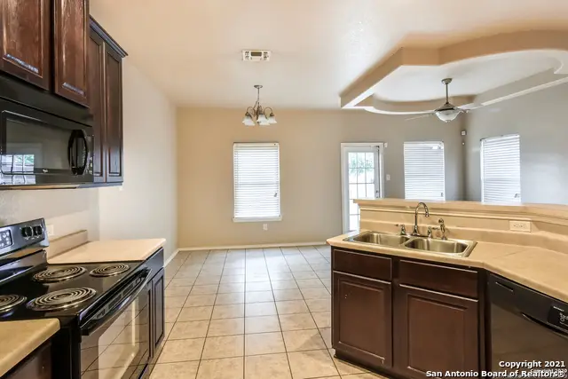 3855 Bogie Way, Converse, TX 78109 - #3