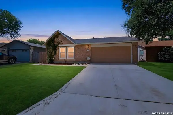 6934 Sunset Village Dr, San Antonio, TX 78249