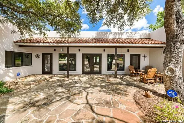 115 Yellowstone, Hunt, TX 78024