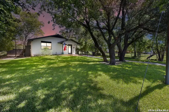 500 Cross Mountain Dr, Fredericksburg, TX 78624 - #3