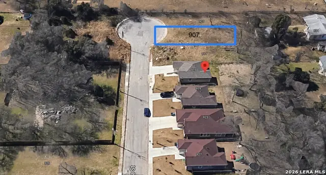907 Yucca, San Antonio, TX 78220 - #2