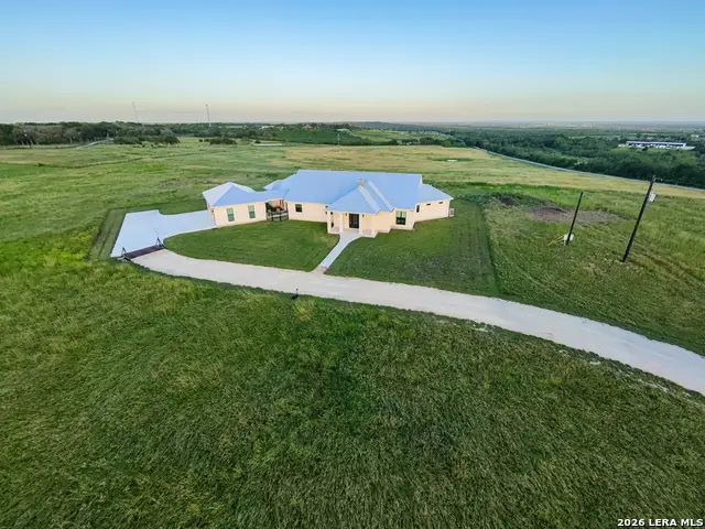 457 Branch Rd, Seguin, TX 78155 - #2