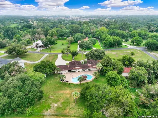 5 Augusta Dr, Seguin, TX 78155 - #2
