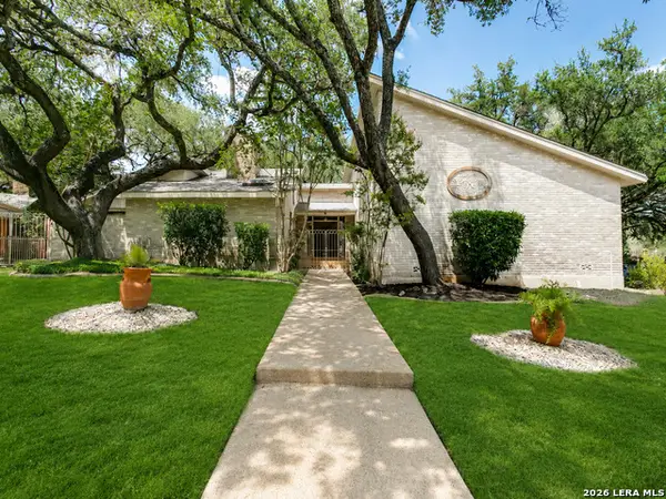 3451 Hunters Run St, San Antonio, TX 78230