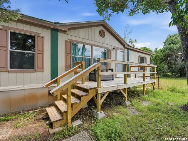 718 Oak Dr, Bandera, TX 78003 - #1