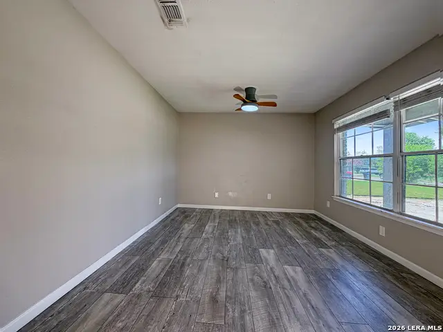209 Scott Ave, Universal City, TX 78148 - #2