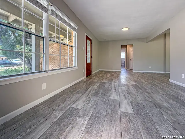 209 Scott Ave, Universal City, TX 78148 - #3