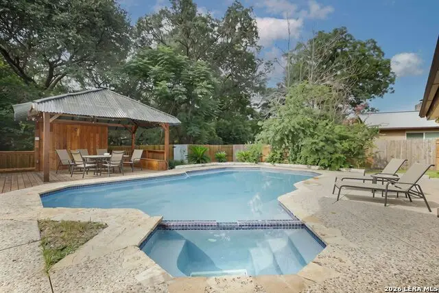 211 Forrest Trl, Universal City, TX 78148 - #1