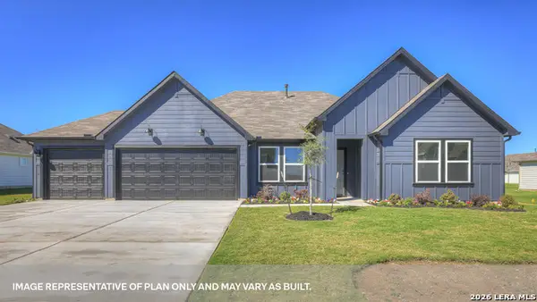 401 Mcginty Meadow Drive, Lockhart, TX 78644