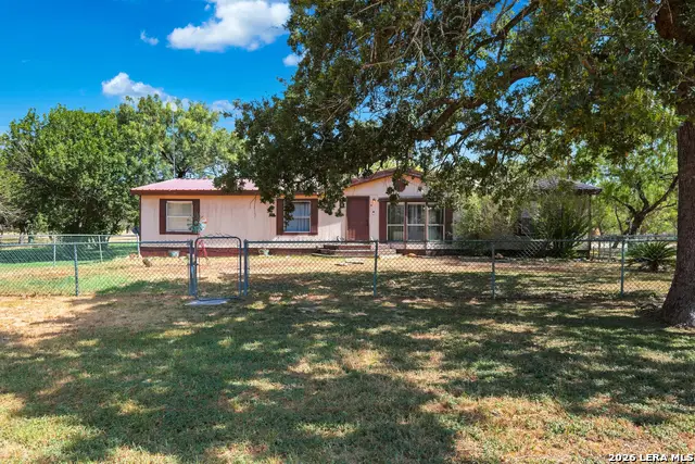 58 Covey Dr, Lytle, TX 78052 - #2