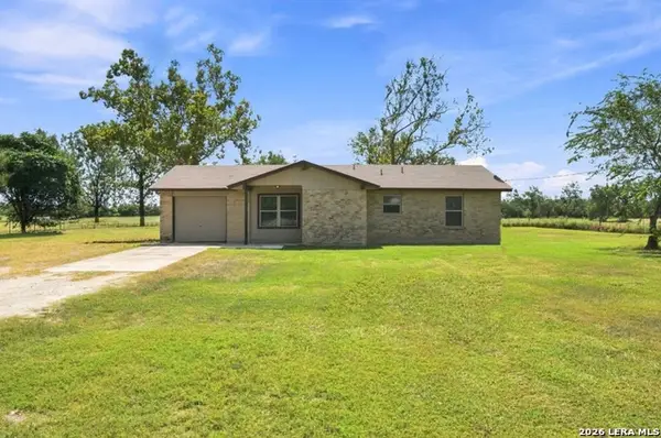 1180 Pittman, St Hedwig, TX 78152