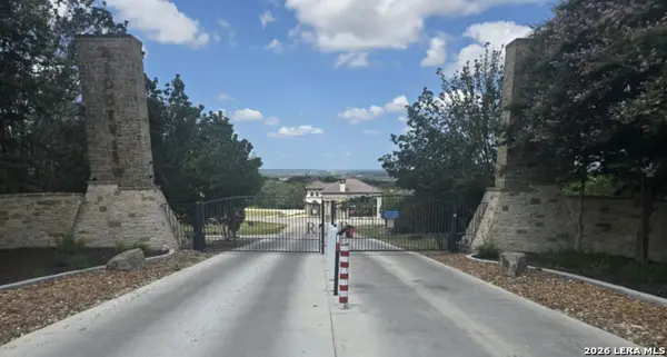 821 Private Road 3702, San Antonio, TX 78253