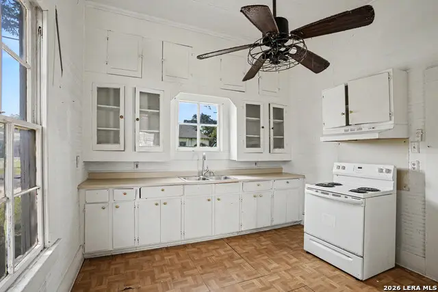 11609 Castro, Lacoste, TX 78039 - #3
