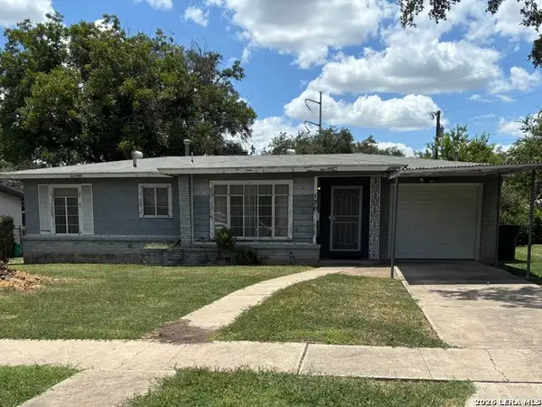 130 Locknere Ln, San Antonio, TX 78213