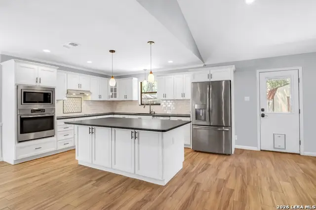 146 Twin Oak Rd, Seguin, TX 78155 - #2
