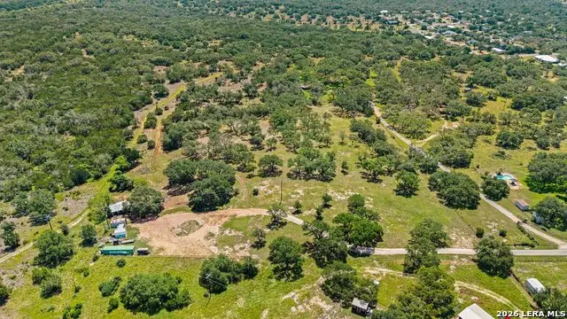 118 Crestview Dr, Johnson City, TX 78636 - #2