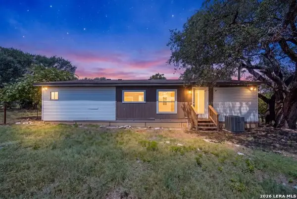 1217 Rotherman, Canyon Lake, TX 78133