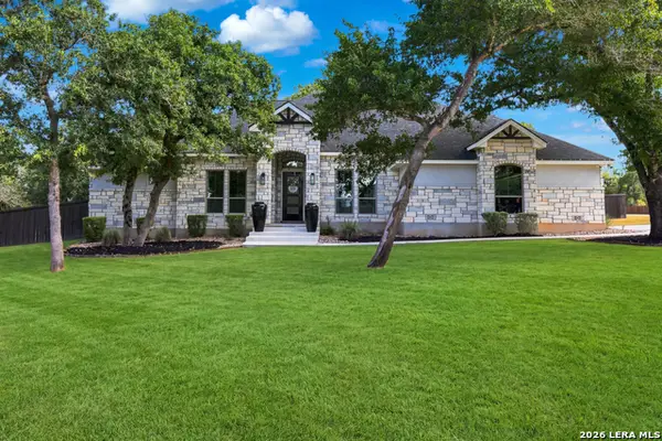 100 Ranger Pt, Adkins, TX 78101