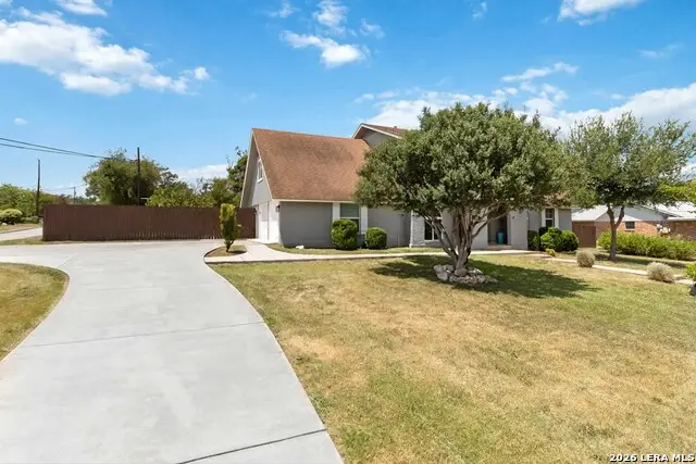 200 Sterling Browning Rd, Hollywood Park, TX 78232 - #2