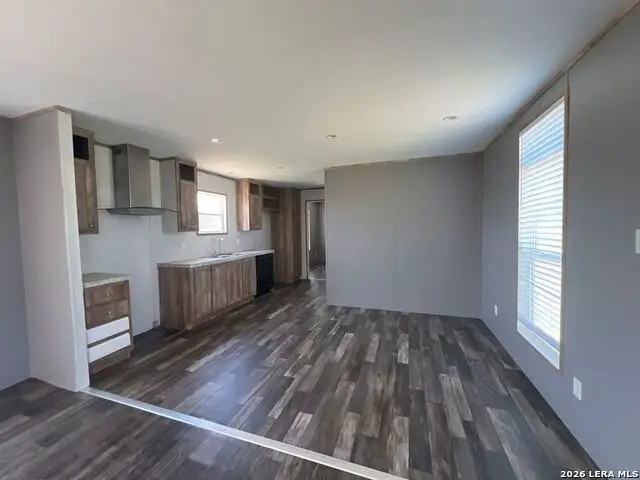 116 Sandy Ridge Dr, Poteet, TX 78065 - #3