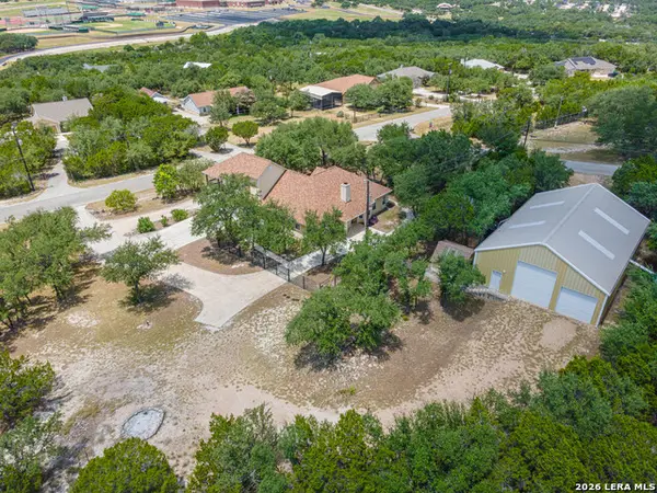 1046 Ewing Ct, Canyon Lake, TX 78133