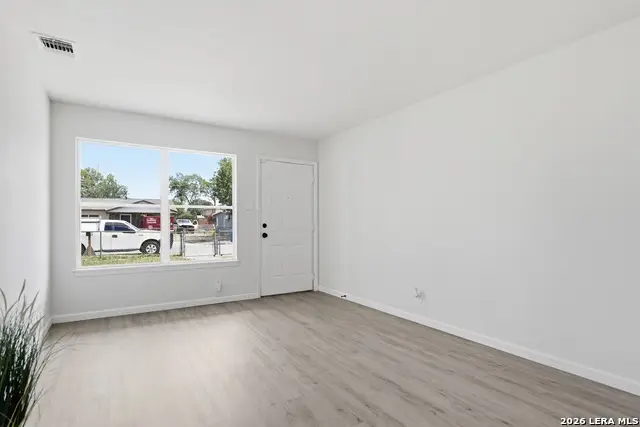 123 Chadwick Dr, San Antonio, TX 78227 - #3