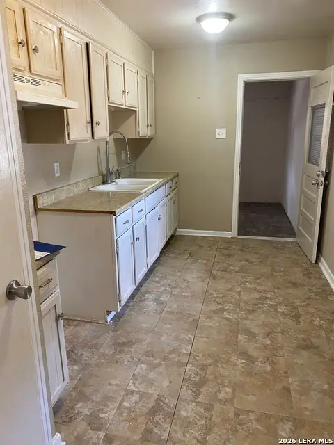 246 Pollydale Ave, San Antonio, TX 78223 - #3