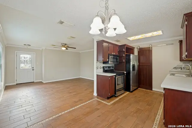 5911 Hidden Iron Cir, San Antonio, TX 78250 - #2