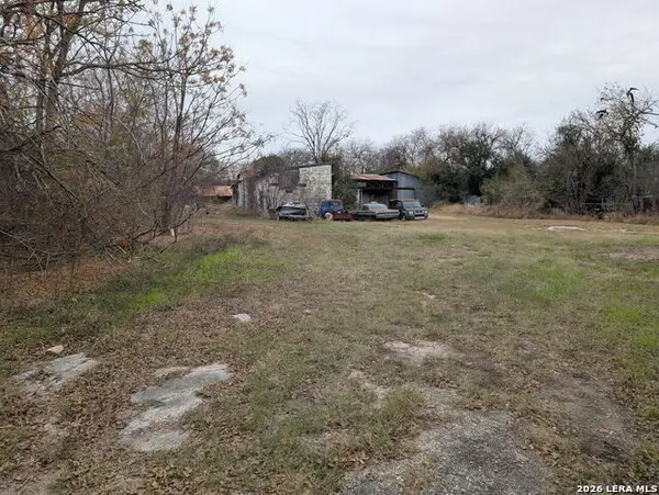 550 W Broadview, San Antonio, TX 78228