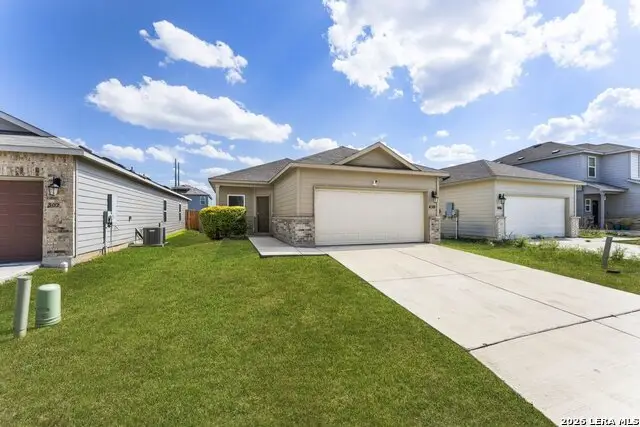 450 Pleasanton Spring, San Antonio, TX 78221 - #3