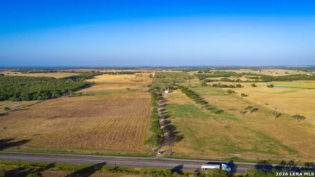 7110 Us Highway 181, Poth, TX 78147 - #1