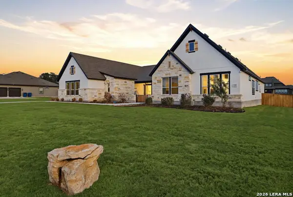 130 Piper St, Castroville, TX 78009
