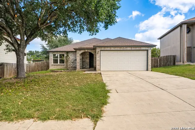8015 Chestnut Gate Dr, Converse, TX 78109 - #1