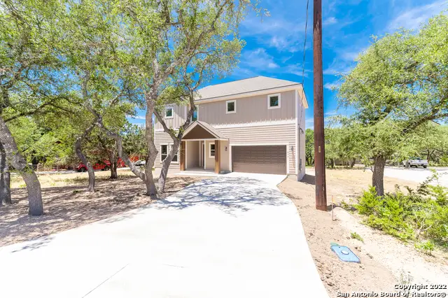 677 Circleview Dr, Canyon Lake, TX 78133 - #2