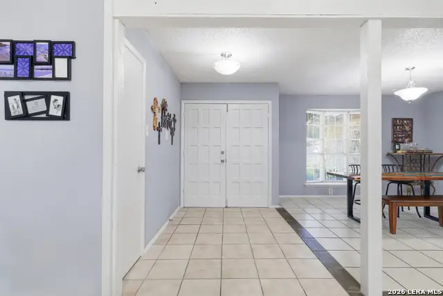 6103 Pecan Trail St, San Antonio, TX 78249 - #2