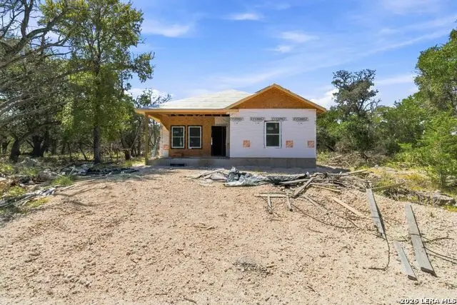 1301 Winding Creek Trl, Spring Branch, TX 78070 - #1